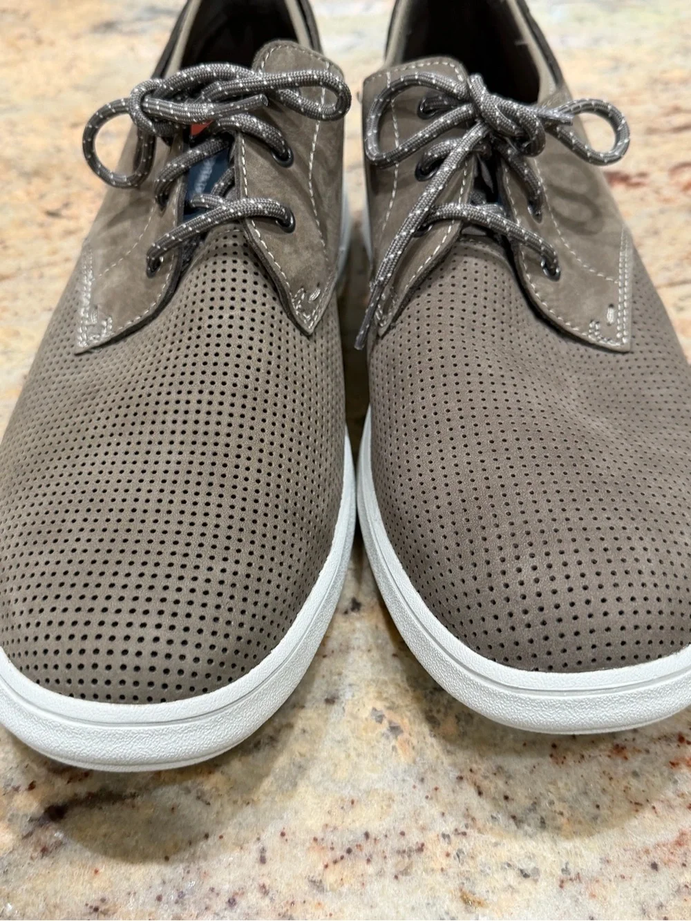Rockport  Men’s Taupe Perforated Casual Sneakers Size 13